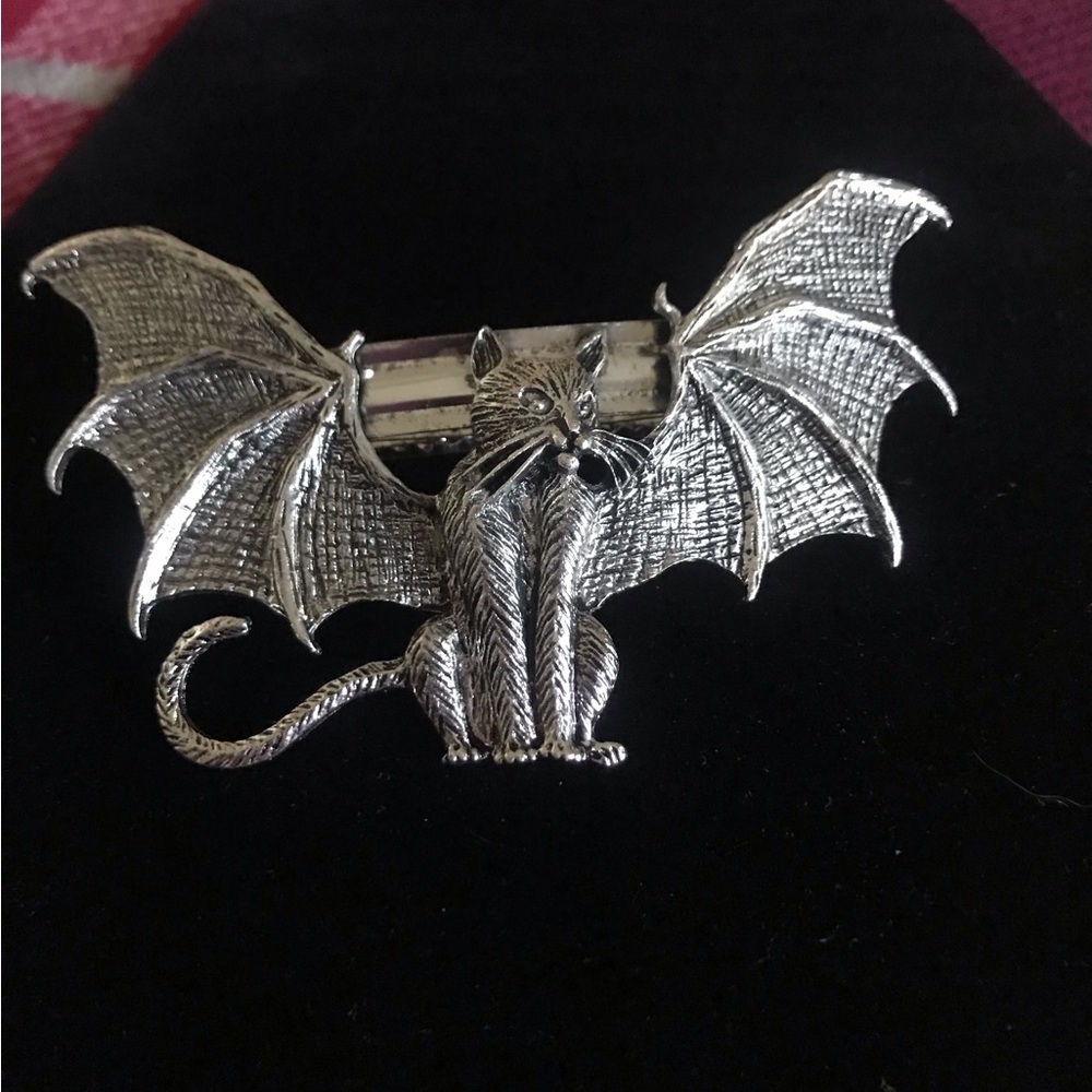 Silver Bat-Wing Cat Hair Accessory